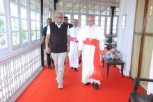 Cardinal Filipe Neri Ferrao, Fr. Loiola Pereira, Secretary to Cardinal, His Auxiliary Bishop Simiao Fernandes called on Hon'ble Governor At Raj Bhavan.