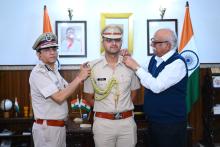 Hon'ble Governor attended Pipping Ceremony of Shri Akshat Aayush, IPS, ADC Police 