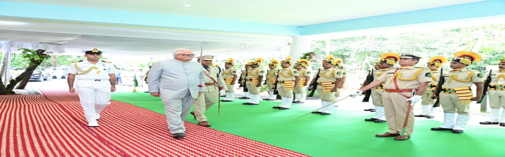 Hon'ble Governor inspecting the Guard of Honour July 2025