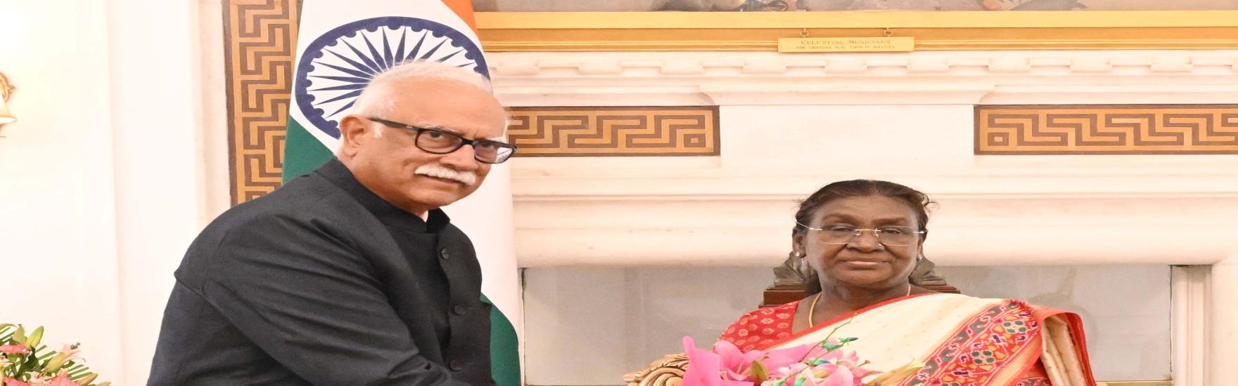 Hon’ble Governor Shri Pusapati Ashok Gajapathi Raju called on Hon’ble President of India, Smt. Droupadi Murmu at Rashtrapati Bhavan, New Delhi.